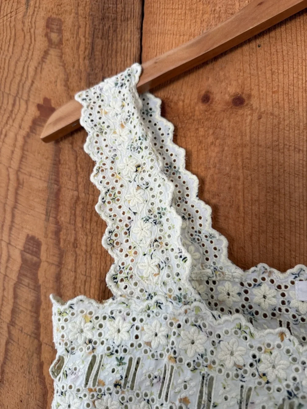 DOEN << ESTELLE TOP IN MOSS PAPILLON FLORAL - Picture 11 of 14